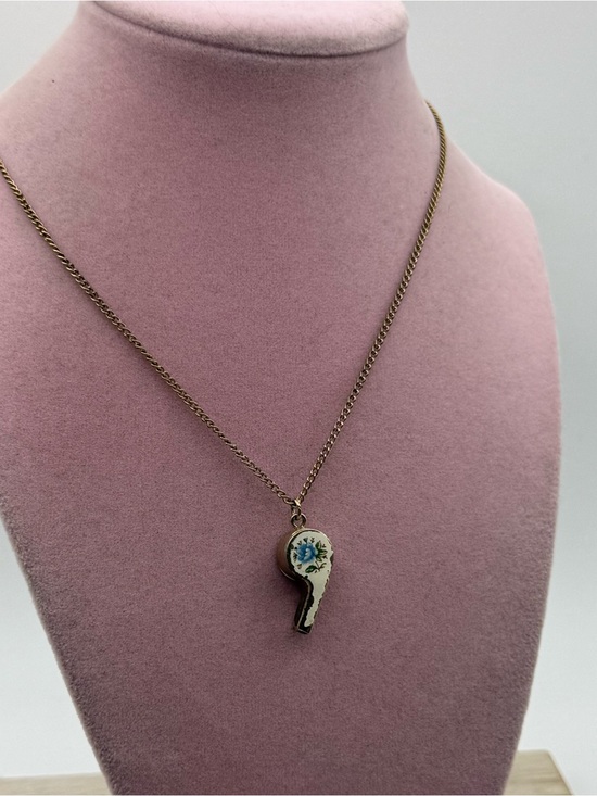 Jewelry - Vintage Floral Enamel Whistle Pendant Necklace - Gold Tone